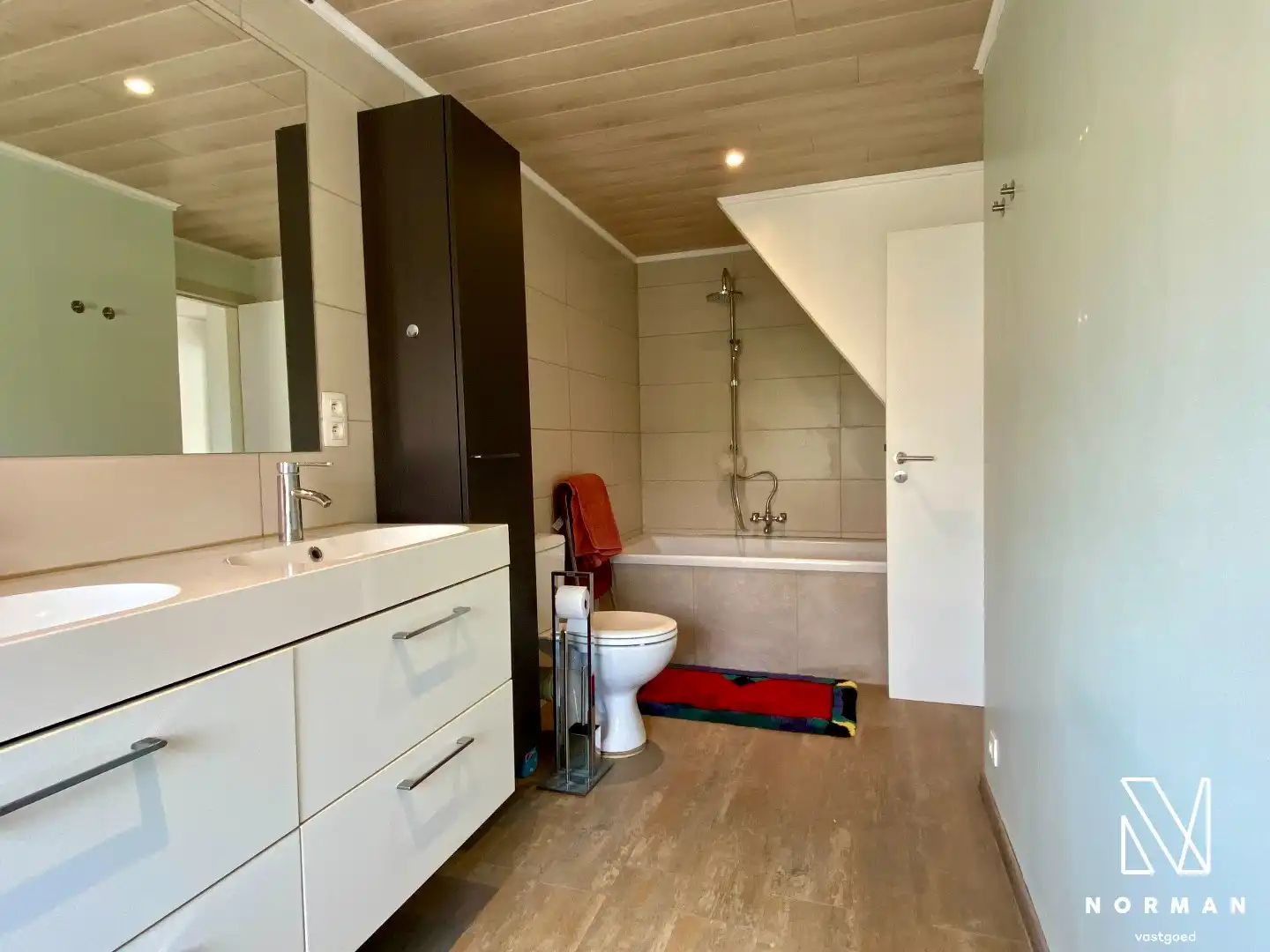 Hedendaagse woning met tuin en 3 slaapkamers op centrum-ligging. foto 9