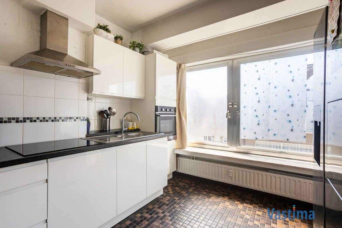 Appartement met 3 slaapkamers en terras in hartje Aalst foto 7