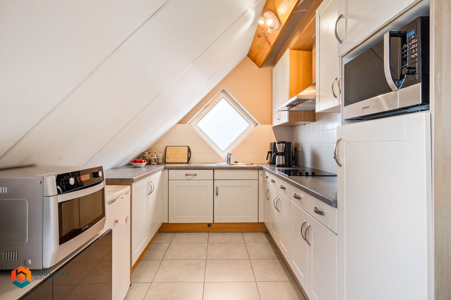 Dakappartement met prachtig, ruim terras foto 11