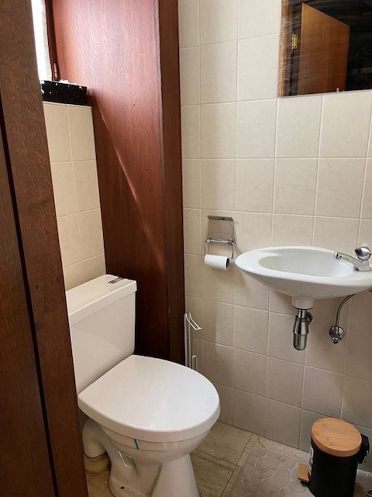 Mooie woning met 4 slaapkamers, garage en tuin in doodlopende straat. foto 5