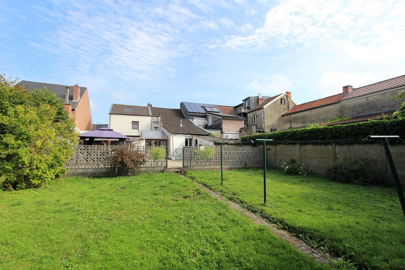 MOOIE WONING MET ZUID-GERICHTE TUIN NABIJ CENTRUM TONGEREN foto 2