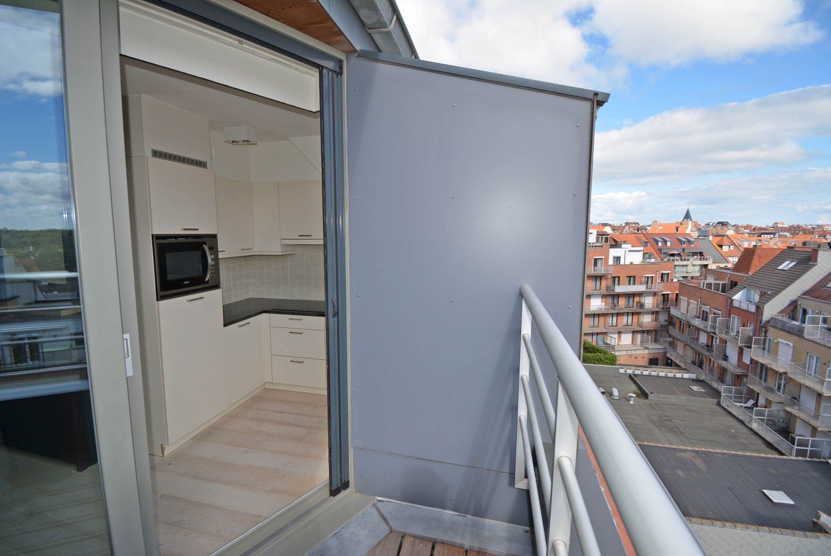 centraal gelegen duplex dak appt in recent gebouw  foto 9