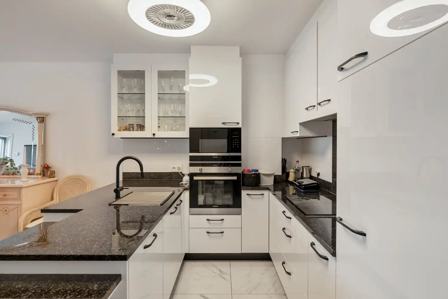 Prachtig appartement op rustige en toch supercentrale locatie in Berlaar centrum! foto 11