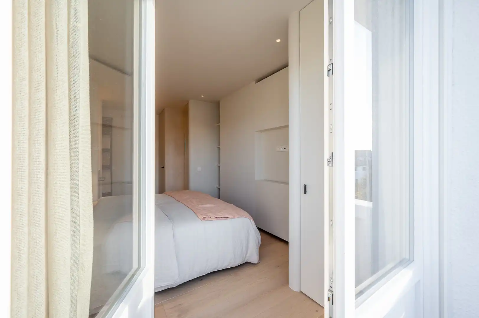 Magnifiek ruim appartement met prachtig frontaal zicht op het Zegemeer. foto 17