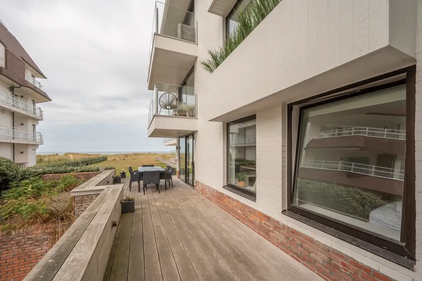Royaal villa-appartement met frontaal zeezicht, aan de Wandeldijk in het Zoute foto 11