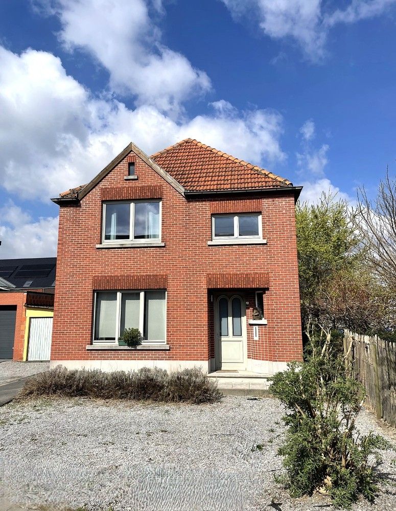 Instapklare gezinswoning met tuin en garage in doodlopend straatje foto 15