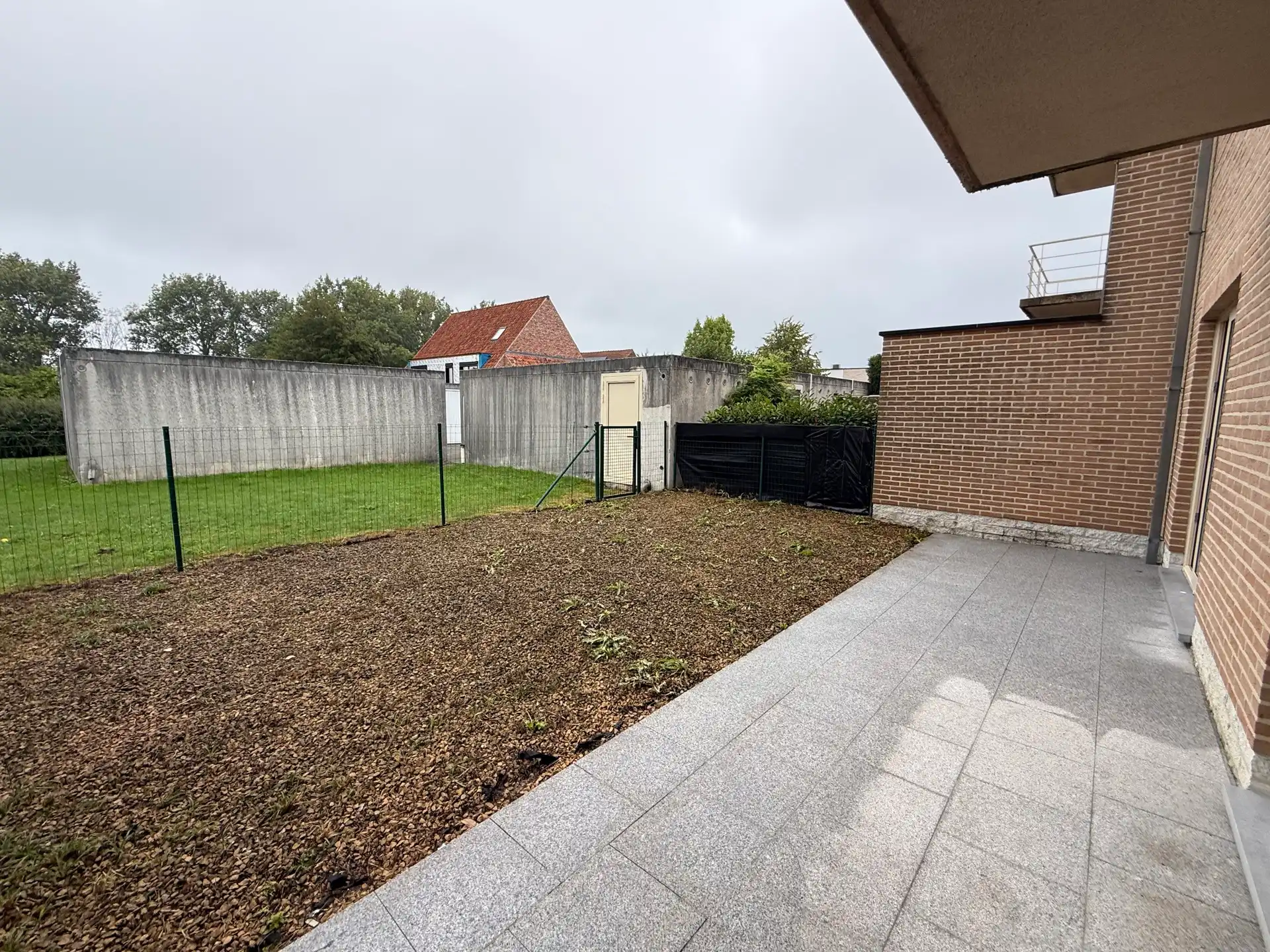 ERONDEGEM - Gelijkvloers appartement met ruim terras én garage. foto 10