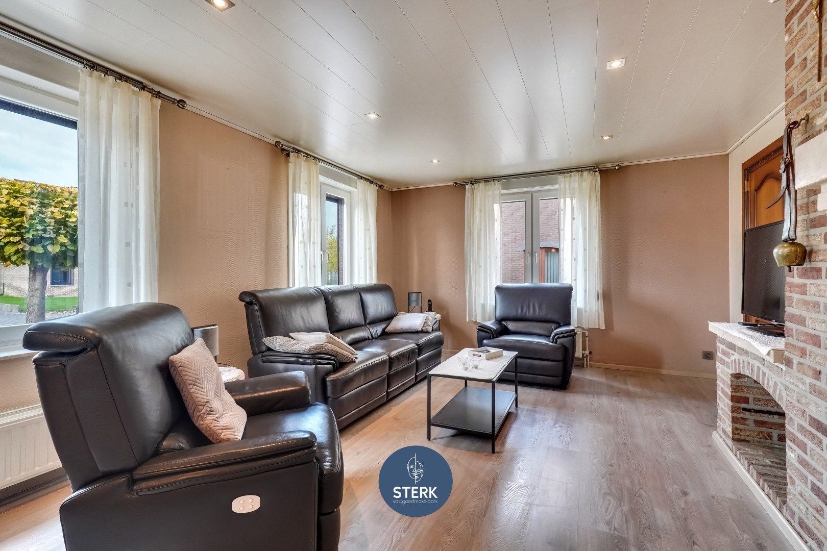 GEZINSWONING MET 236 M² BEWOONBARE OPPERVLAKTE IN HARTJE REKEM !  foto 6