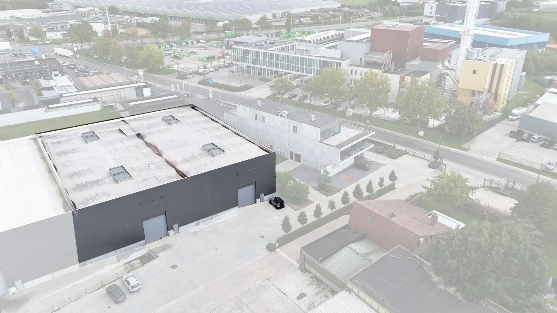 Industrieel-magazijn-logistiek te huur Oostnieuwkerksesteenweg 174 - 8800 Roeselare