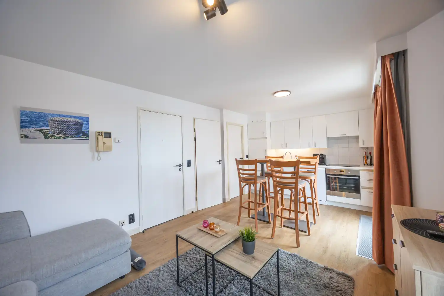 Gerenoveerde studio met zeezicht in hartje Middelkerke foto 2