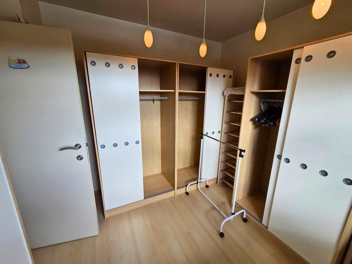 Zonovergoten centraal gelegen appartement met 2 slaapkamers. foto 17