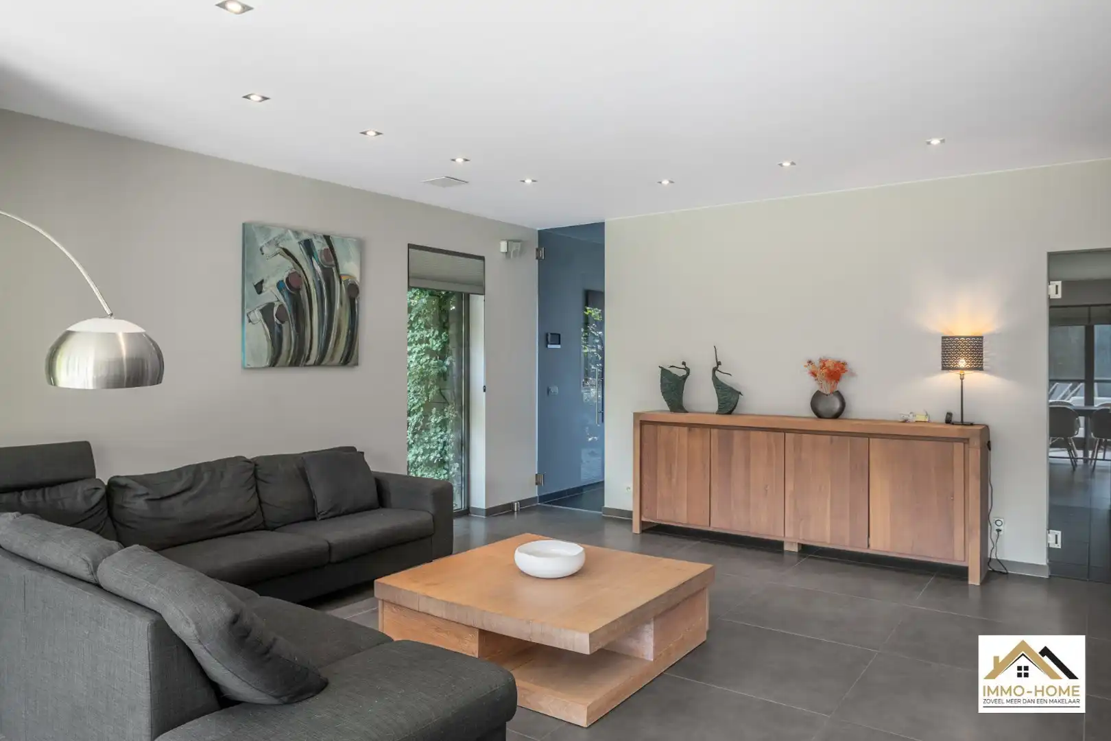 Knappe recente vrijstaande woning in centrum Lochristi!  foto 9