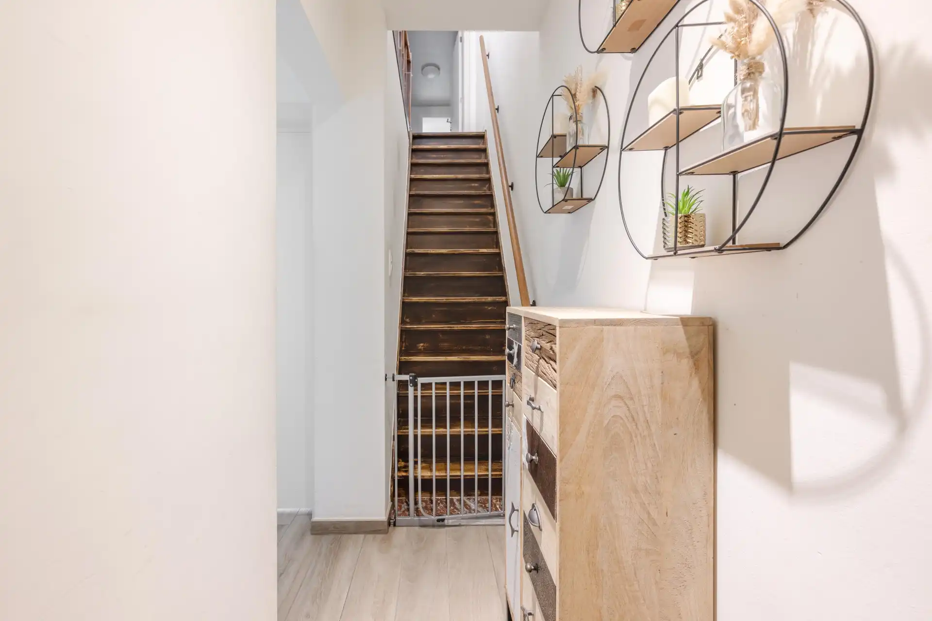 GERENOVEERDE LEUKE RIJWONING MET 3 SLAAPKAMERS EN PRAKTIJKRUIMTE TE KOOP IN DESSELGEM🏡 foto 11