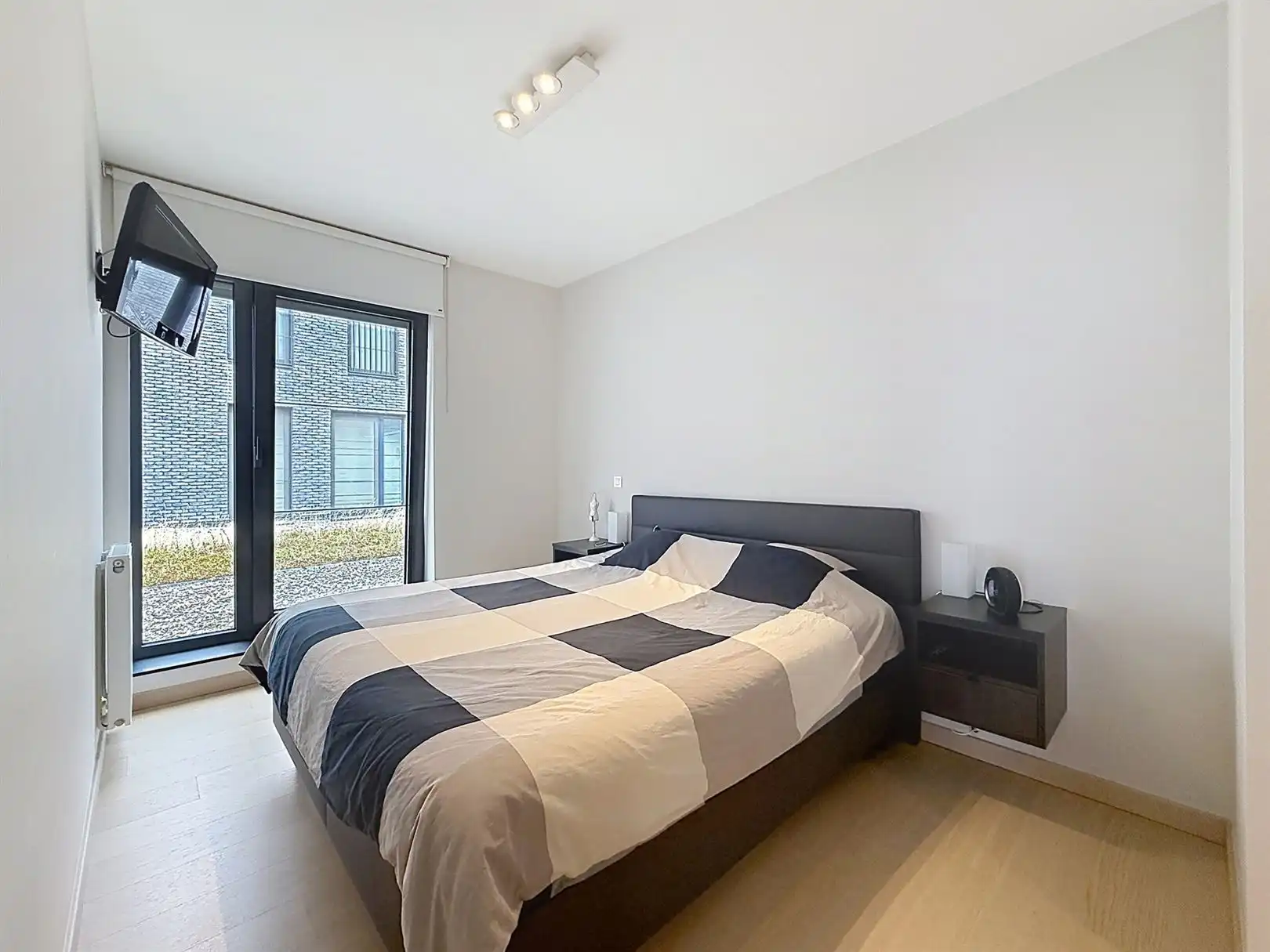 Instapklaar appartement 2de V, kelder en autostaanplaats foto 45