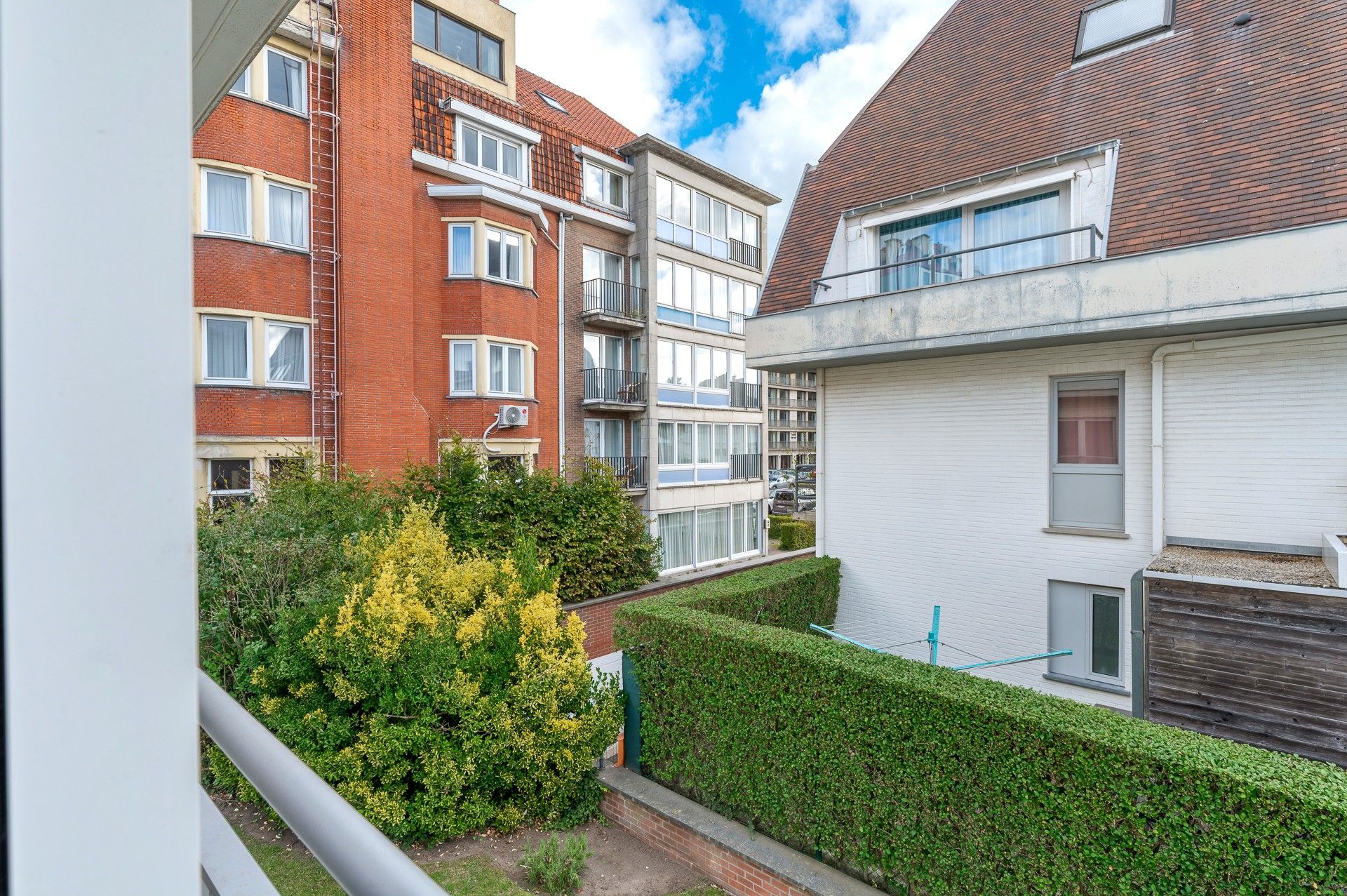 Prachtig afgewerkt appartement in villa residentie aan het strand te Duinbergen foto 10