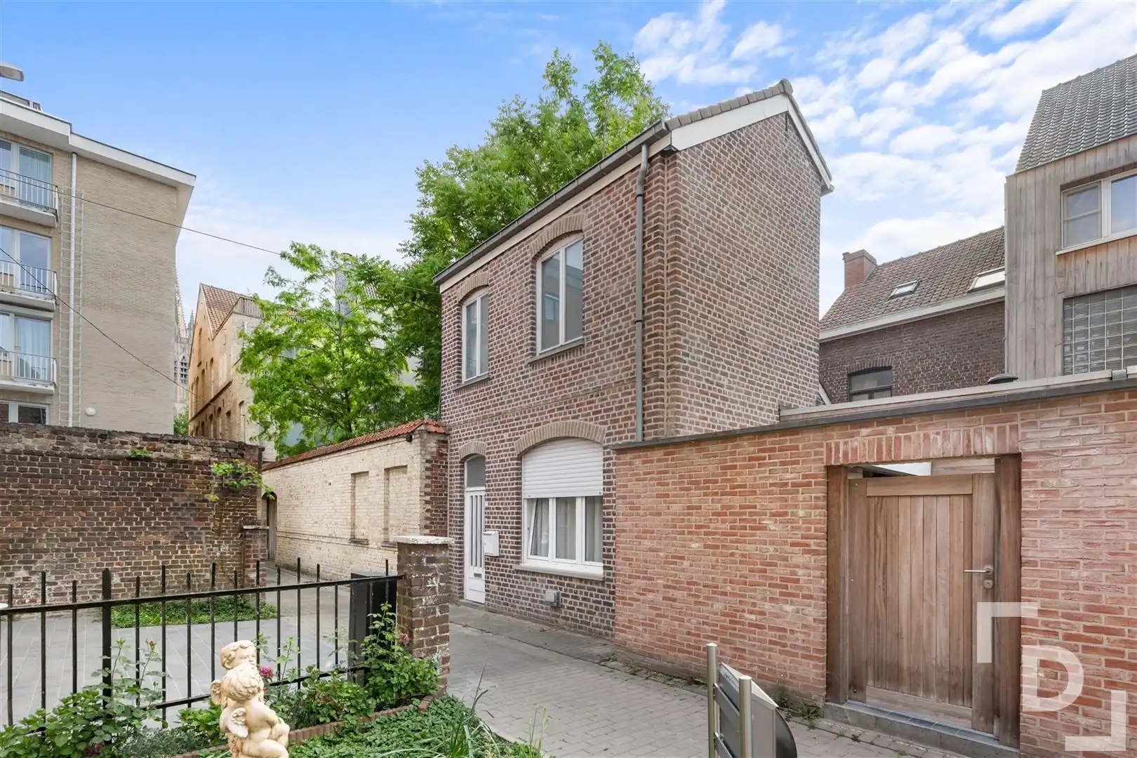 Op te frissen woning te koop in het centrum van Ieper. foto 13