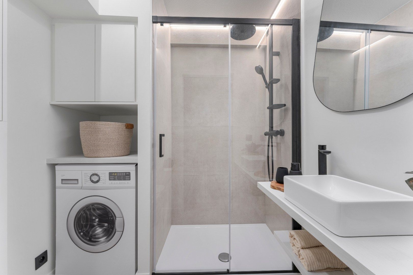 Instapklaar appartement - achterkant Zeedijk foto 8