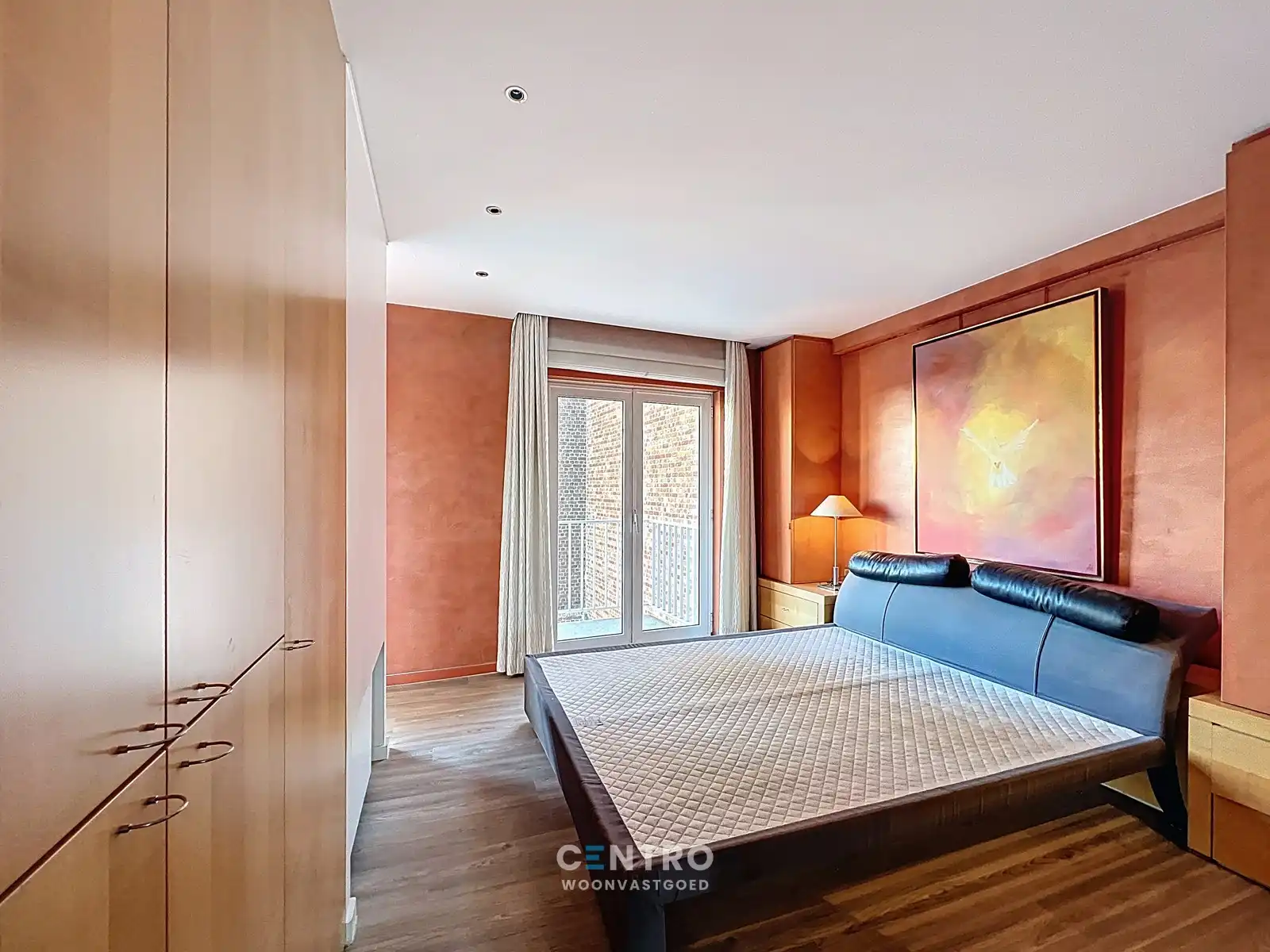 Appartement op AAA-locatie: ruim (127m²), ZONNIG doorloopappartement op de Grote markt (o.a. 2 slpk, dressing, 2 badk, 2 terrassen). foto 19