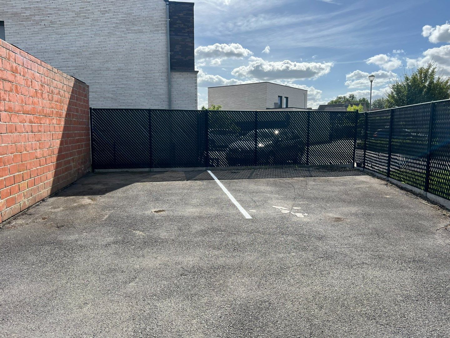 Parkeerplaats gelegen op garageterrein in de Augustijnenstraat  foto 2