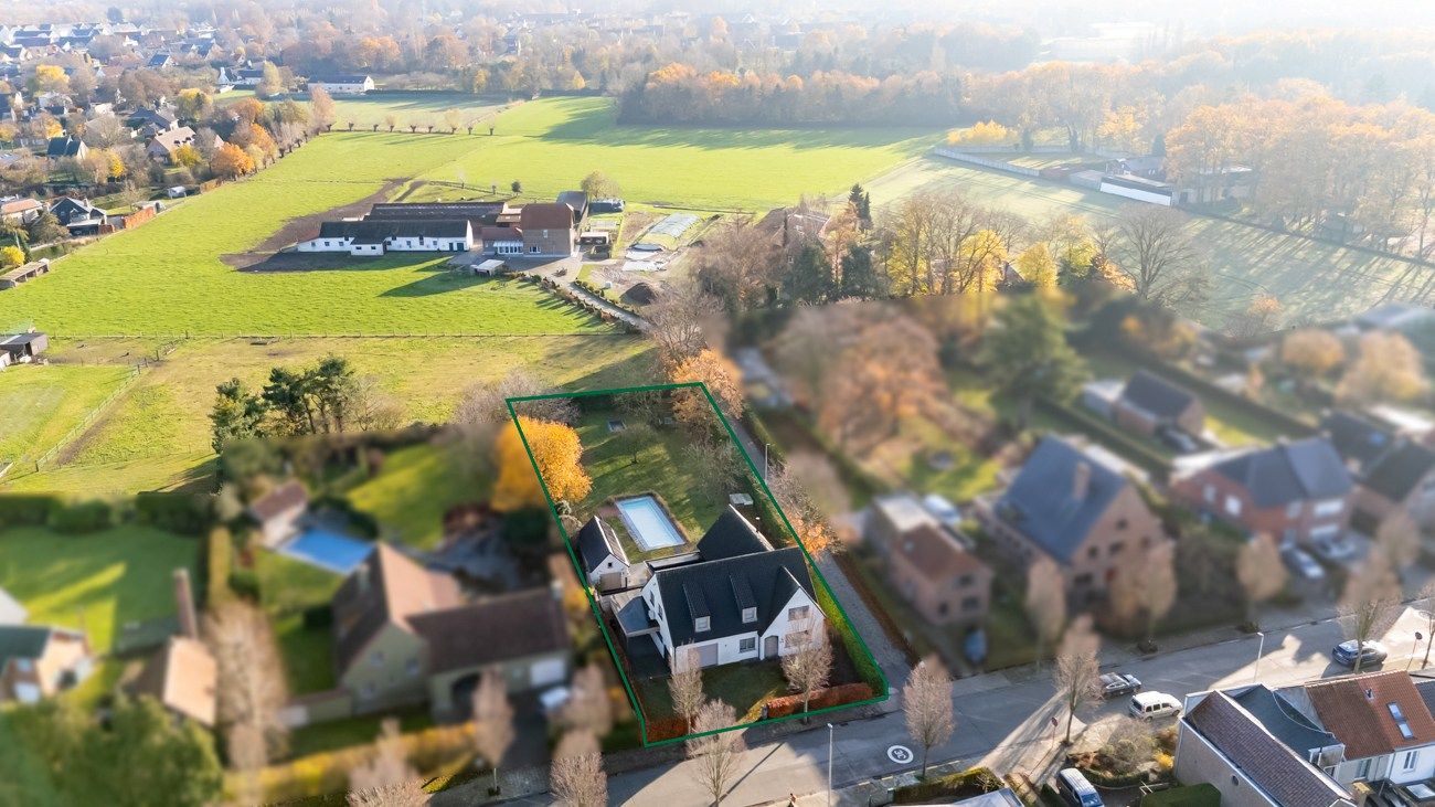 Instapklare open bebouwing met 4 slaapkamers en 2 badkamers foto 6