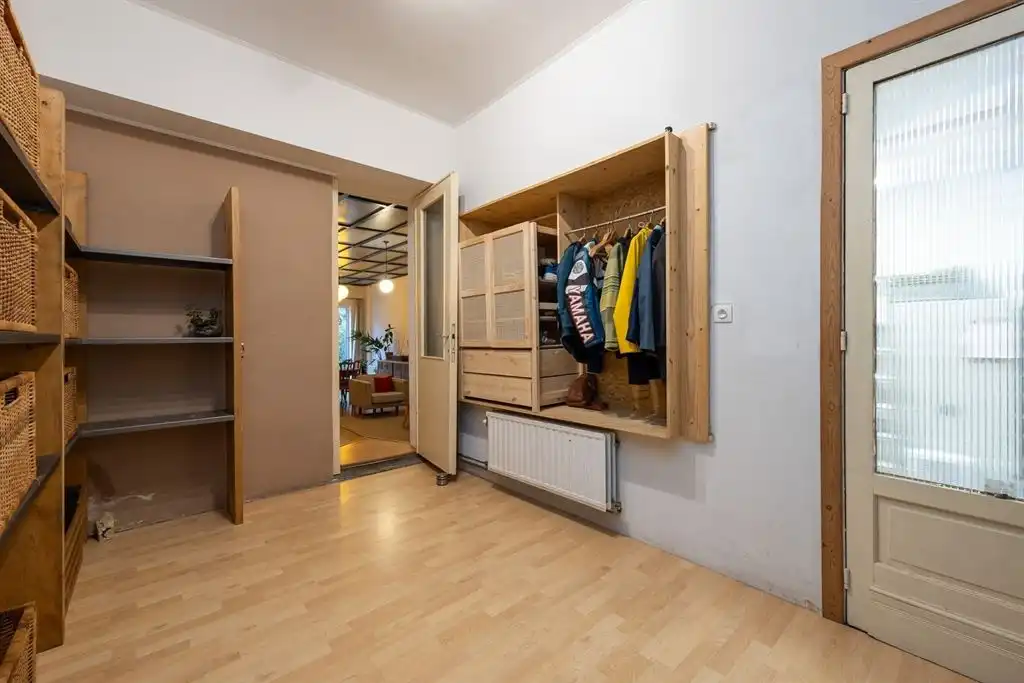 Ruim magazijn met multifunctionele achterbouw foto 21