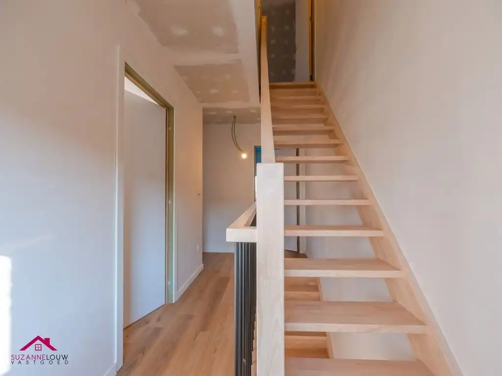 Instapklare gezinswoning, volledig gerenoveerd foto 36
