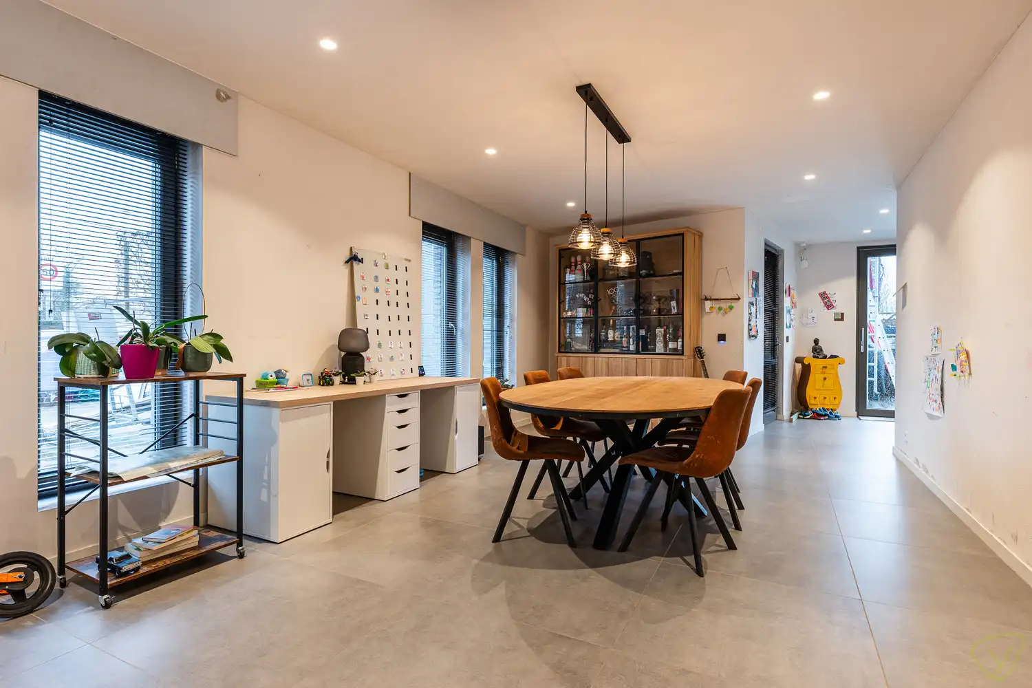 Ruime woning langsheen de Nekke te Zomergem. foto 4