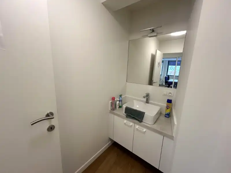 Modern kantoor te huur op zichtlocatie aan de rand van Gent foto 9