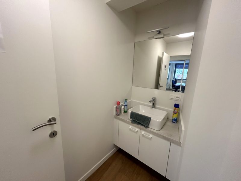 Modern kantoor te huur op zichtlocatie aan de rand van Gent foto 9