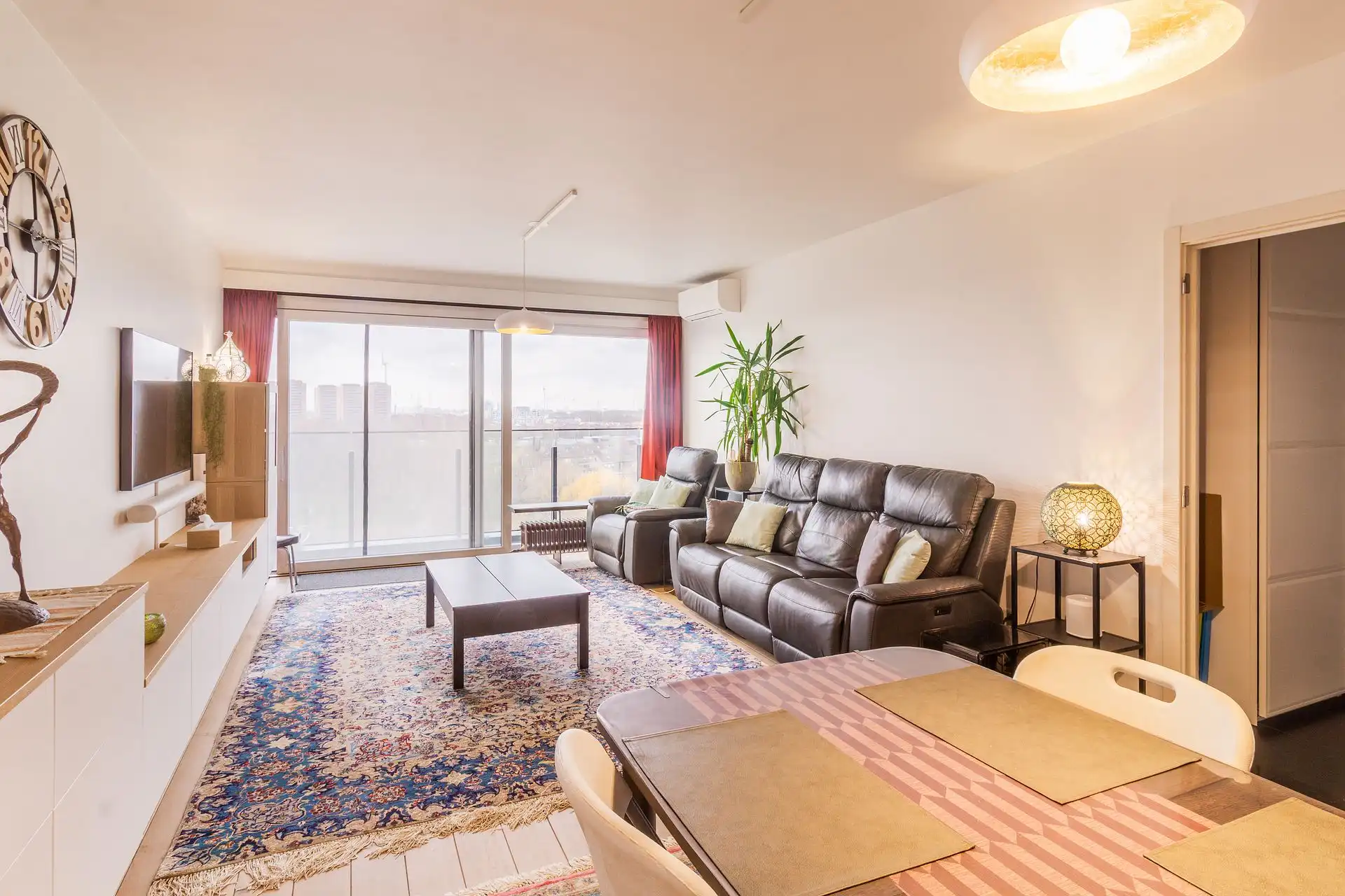 Appartement met 3 slaapkamers en panoramisch zicht foto 3