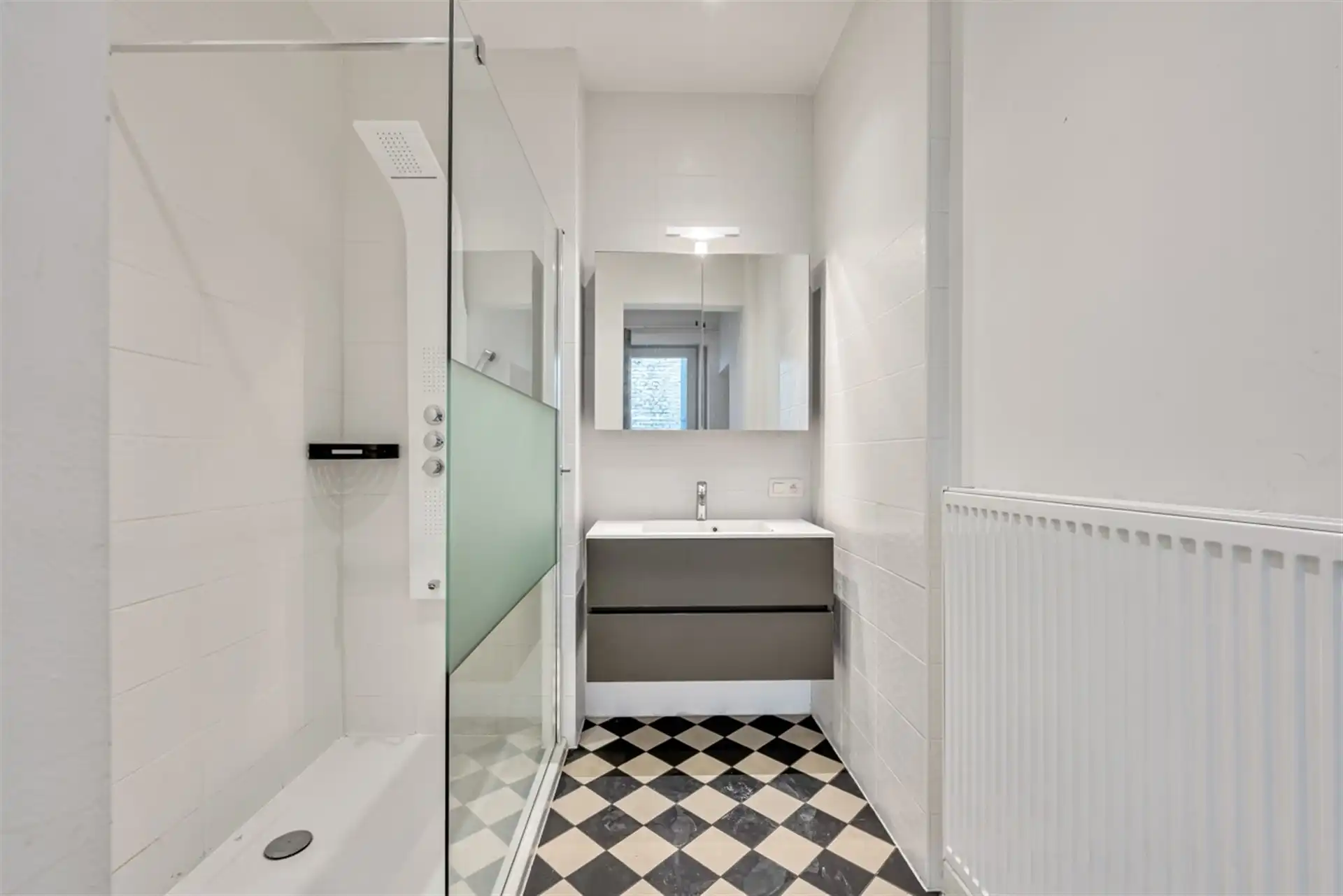 Multifunctioneel gebouw op het Esplanadeplein foto 6