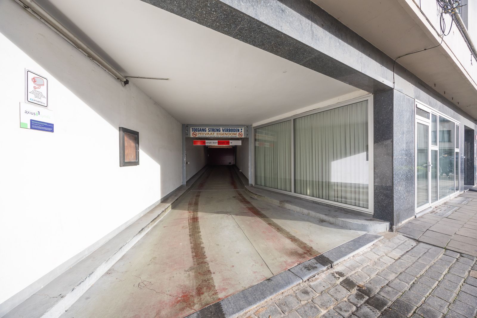 Stijlvol gerenoveerd appartement zongericht met open zicht in hartje Oostende foto 21