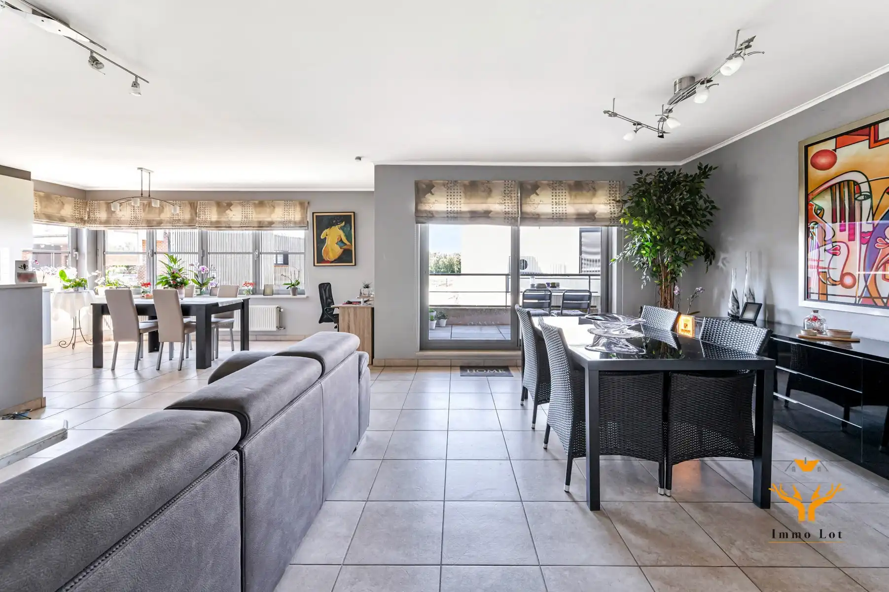Instapklaar appartement met 2 slpk en garage aan Donkmeer  foto 3