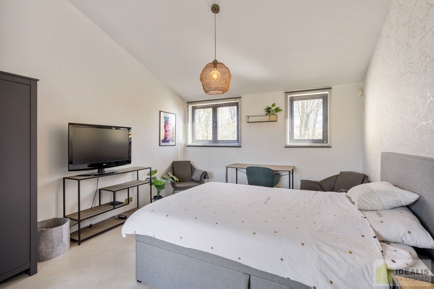 SCHITTERENDE VILLA OMRINGD DOOR PRACHTIGE TUIN MET EEN ZUIDERSE TOETS! foto 41