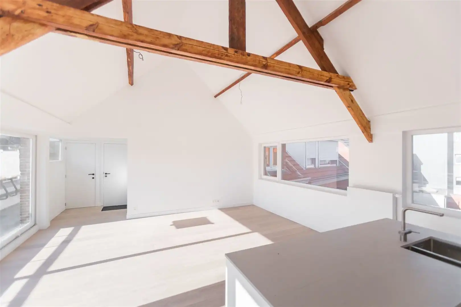 Instapklaar penthouse met ruim terras foto 3