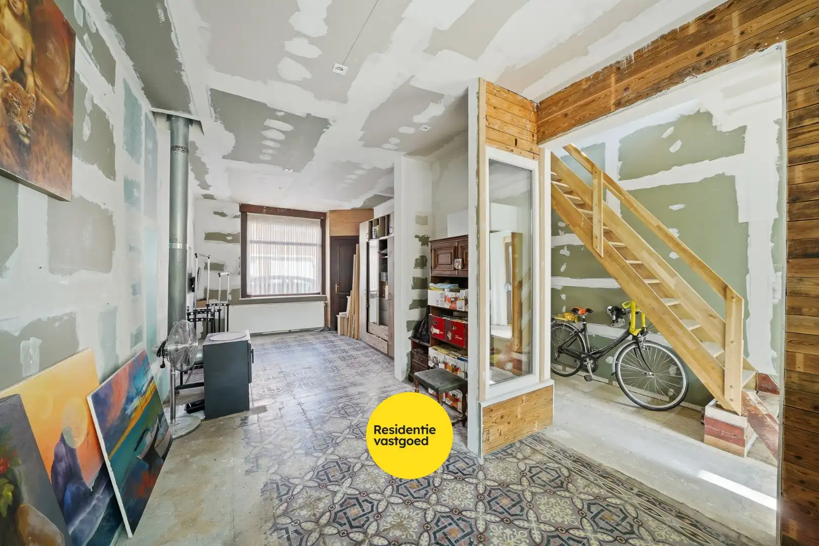Verder af te werken woning in centrum Oudenburg foto 2