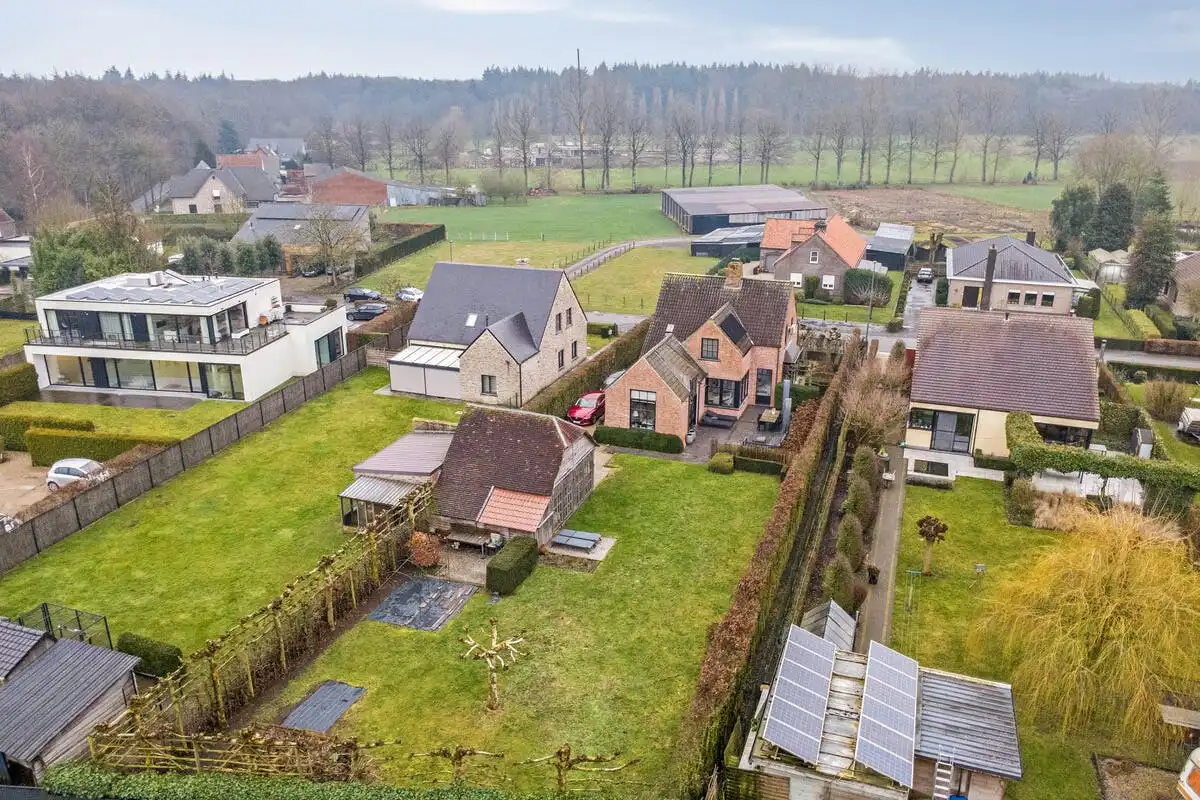 Unieke villa met landelijk karakter in een rustige omgeving nabij Aalter foto 30