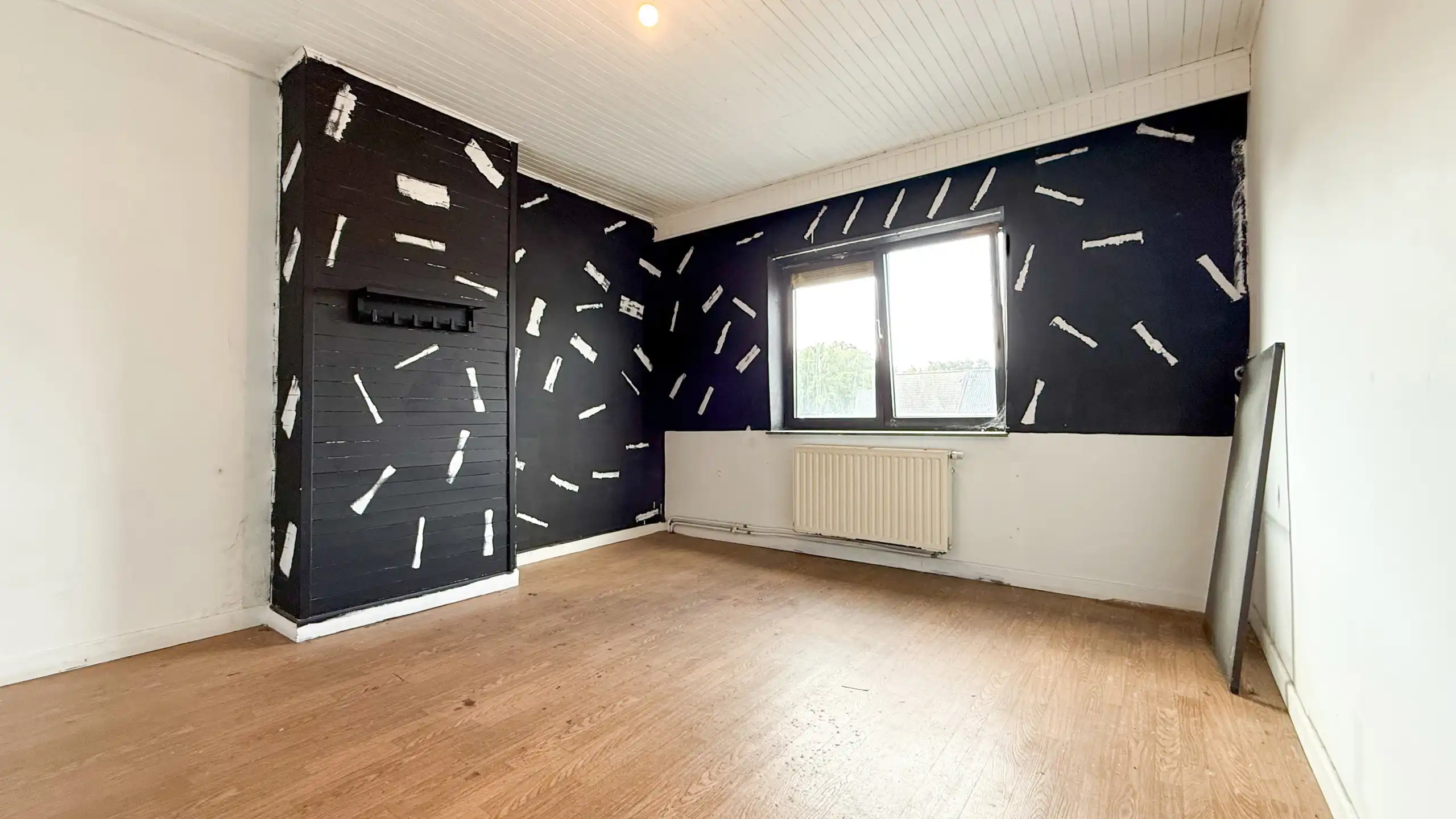 Karaktervol pand met 6 slpkms en renovatiepotentieel in HH ! foto 18