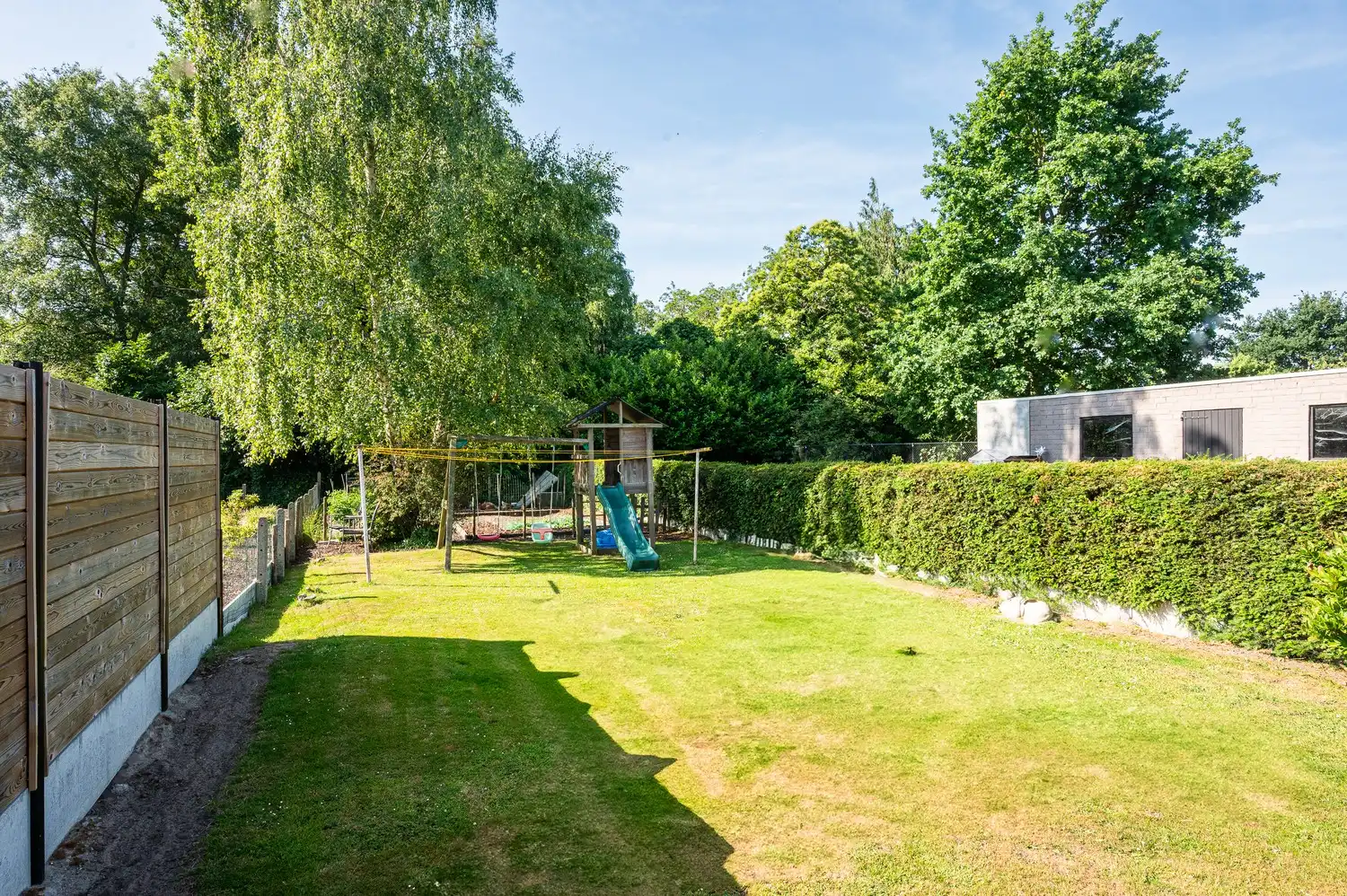 Te renoveren gezinswoning met grote tuin in het centrum van Bassevelde foto 18