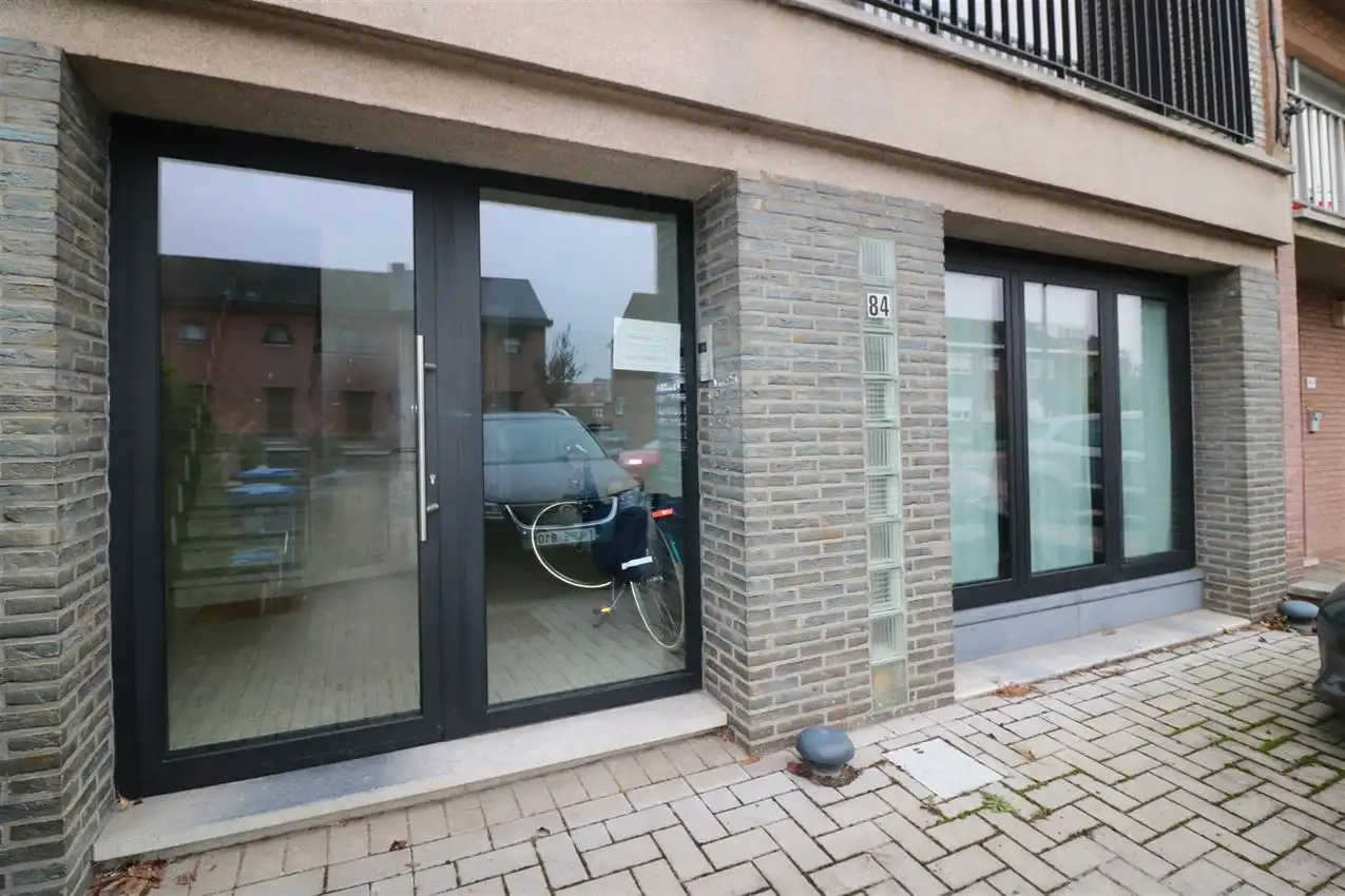 Appartement met 2 slpk, terras, tuin en autostaanplaats foto 29