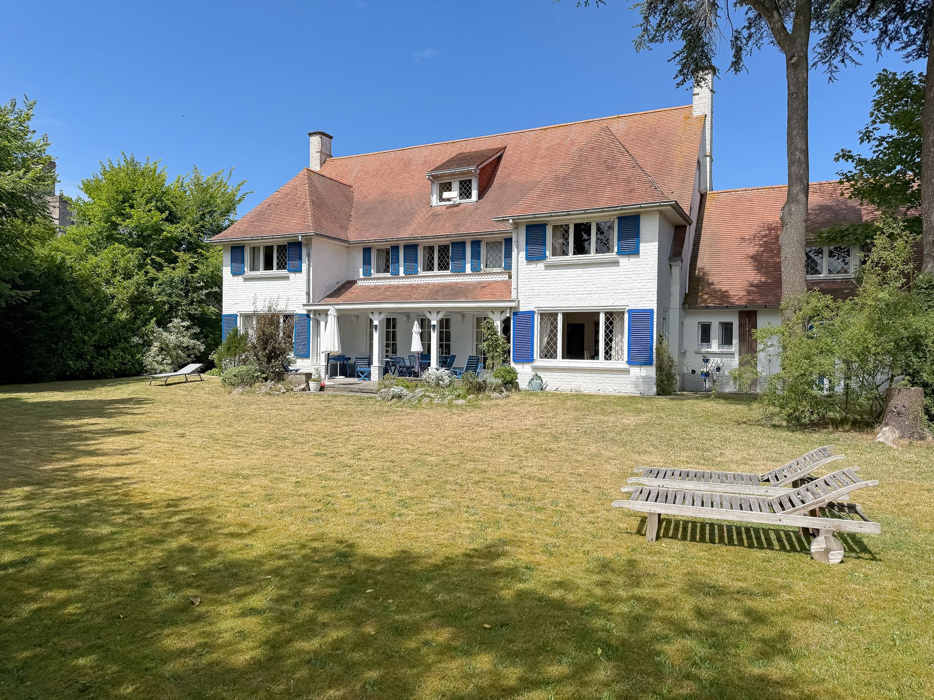 Karaktervolle villa met uitzonderlijk potentieel -TOPLOCATIE foto 7