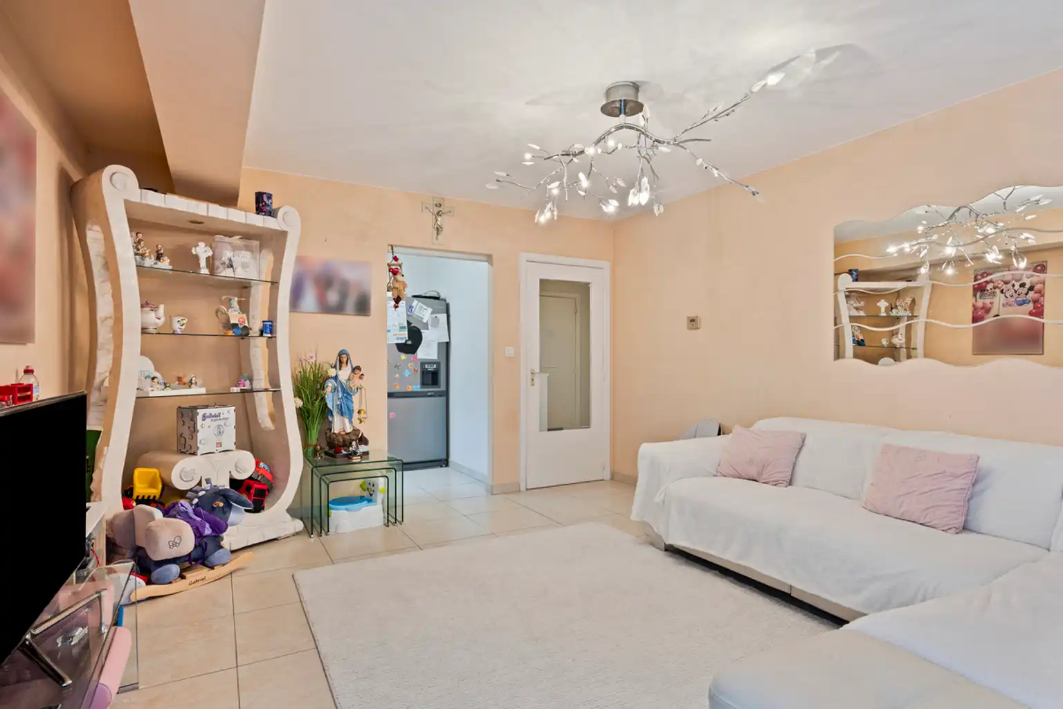 Instapklaar 1 slaapkamer lichtrijk en modern hoekappartement foto 3