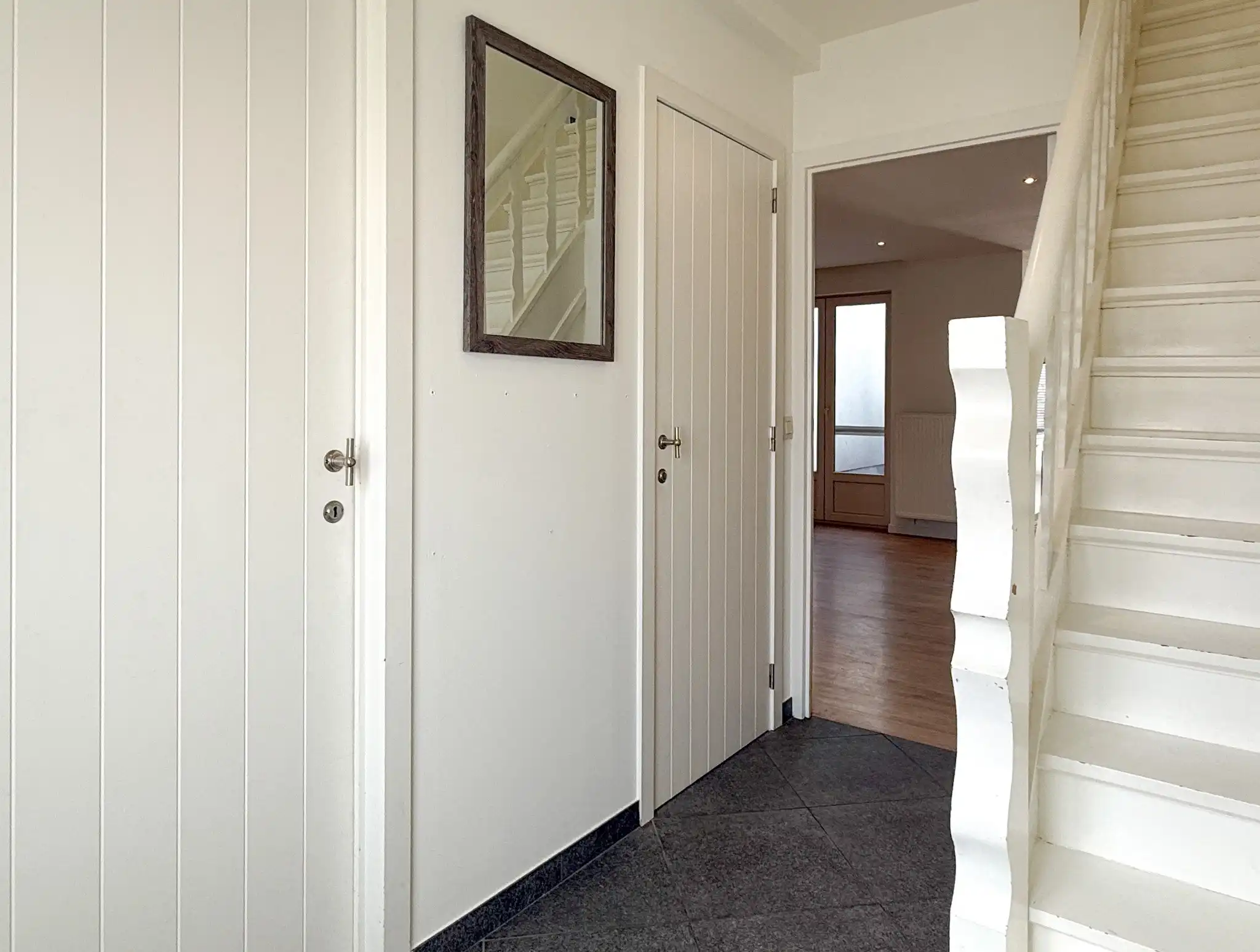 Instapklare woning met drie slaapkamers in het hartje van Bazel foto 9