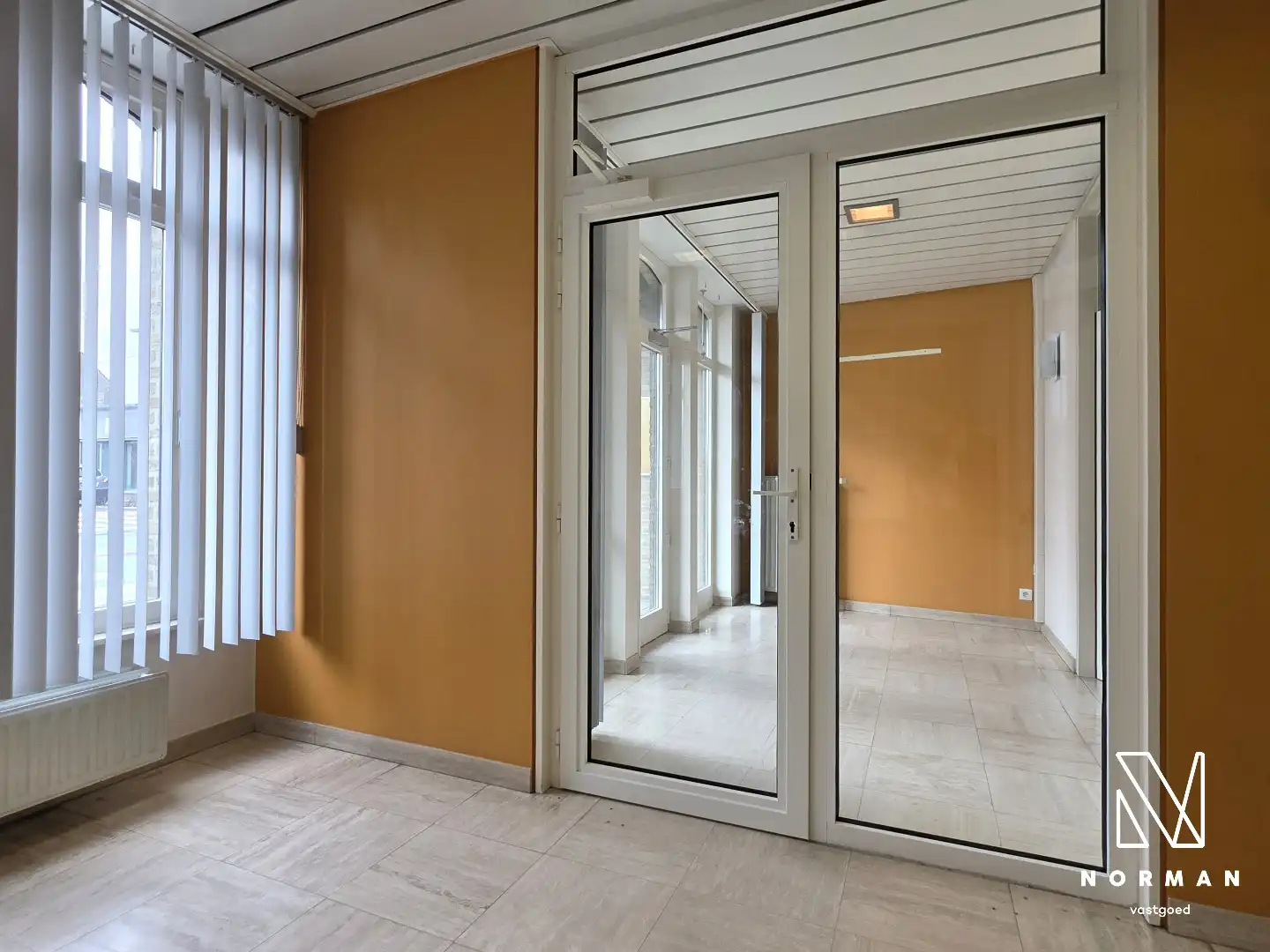 UNIEK: polyvalente eigendom op commerciële ligging in het centrum van Bavikhove foto 12