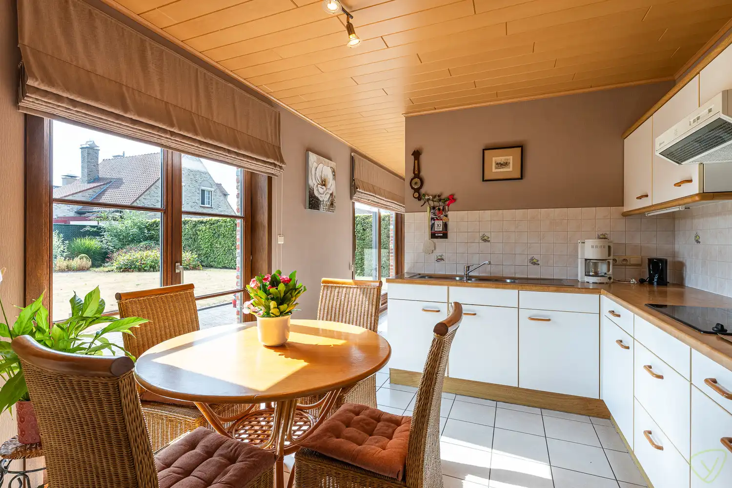 Zeer goed onderhouden alleenstaande woning gelegen in een residentiële wijk te Watervliet foto 8