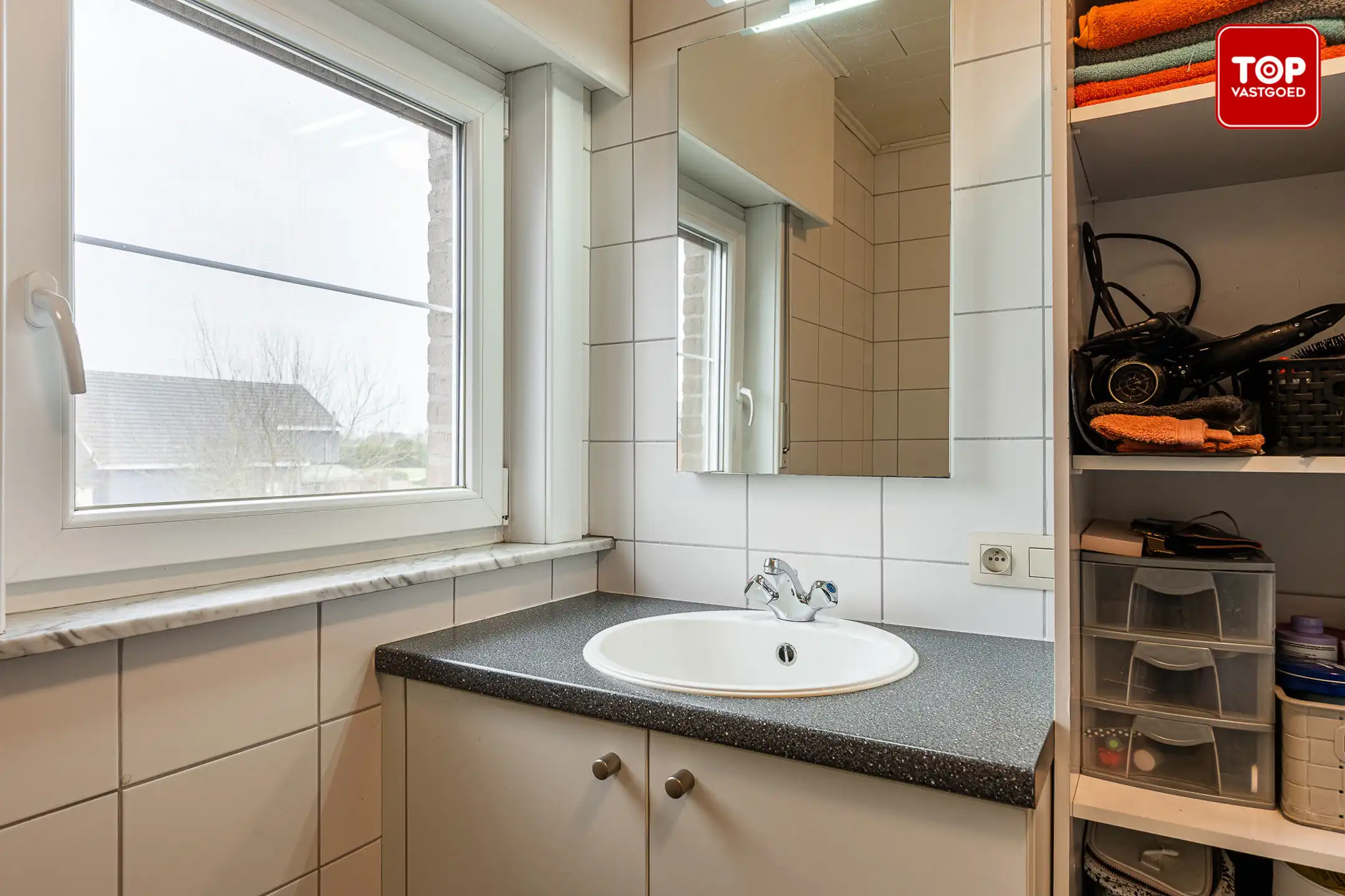 Instapklare HOB met 3 slaapkamers en tuin in rustige buurt foto 23