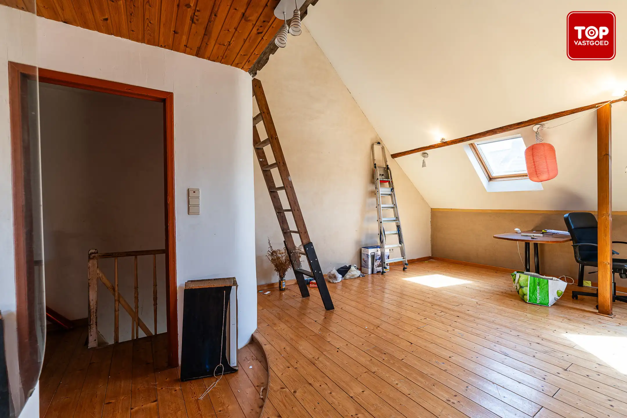 Charmante hoekwoning met 2 slaapkamers nabij centrum Gent foto 22