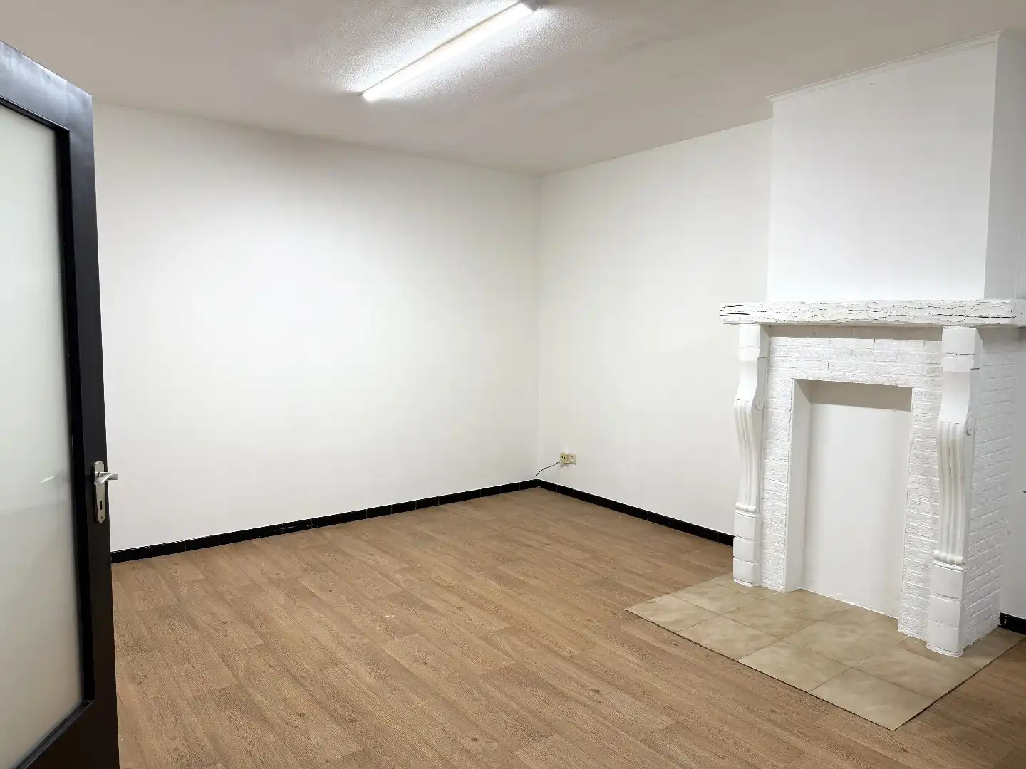 Ruim gelijkvloers appartement met garage te Mariaburg foto 4