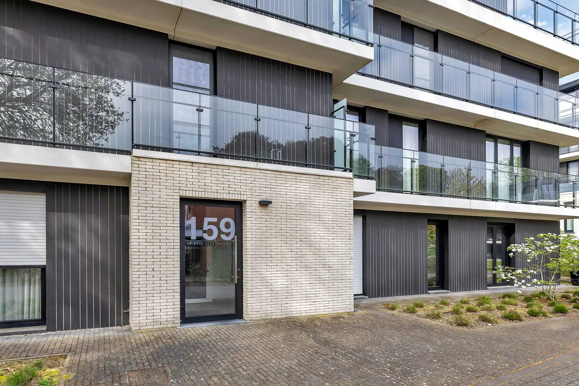 Exclusief appartement met twee SLK in parkdomein De Capucien foto 2