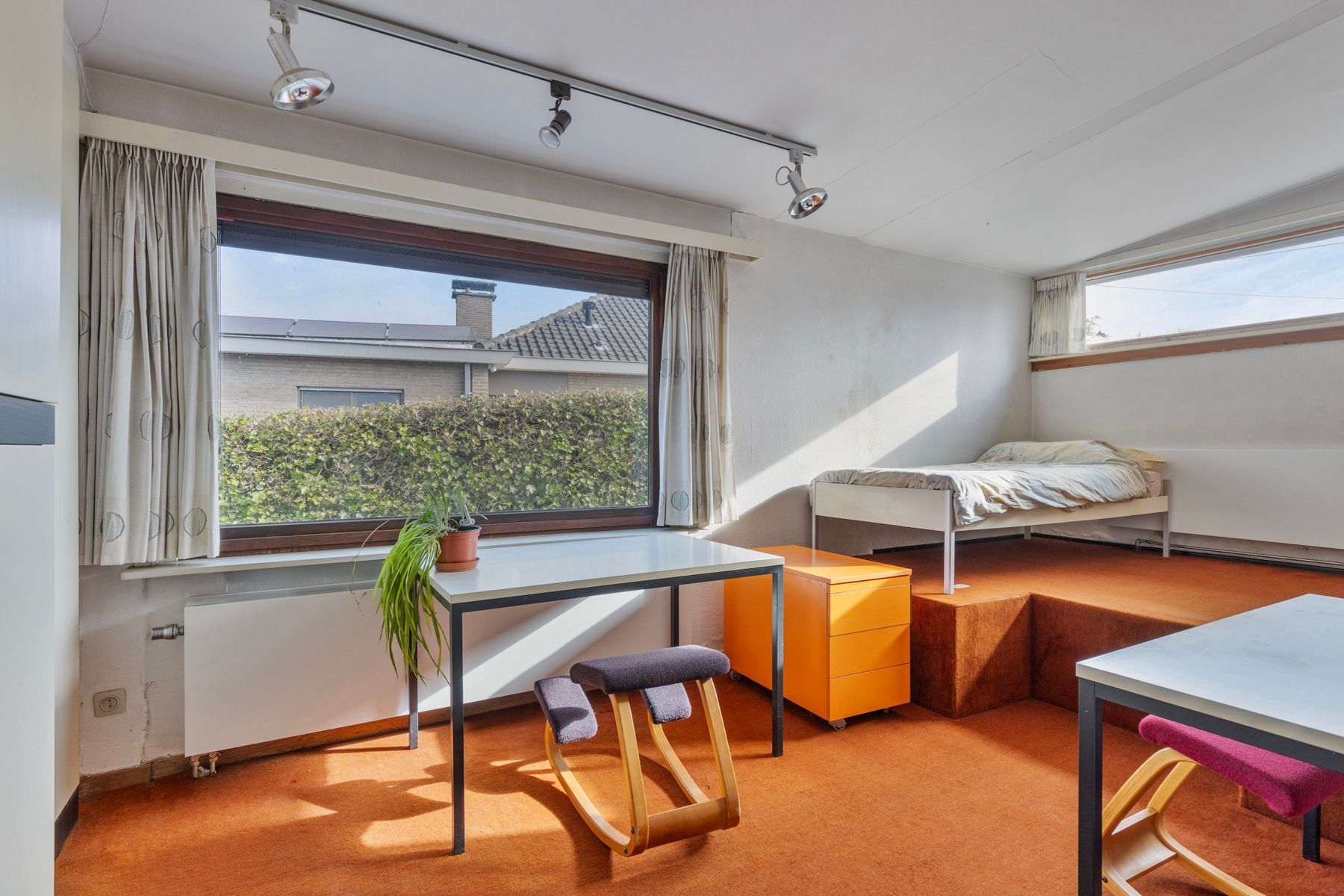 Te renoveren architecturale villa op ruim perceel van 18are foto 18